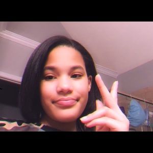 Meet your Posher, Christiana